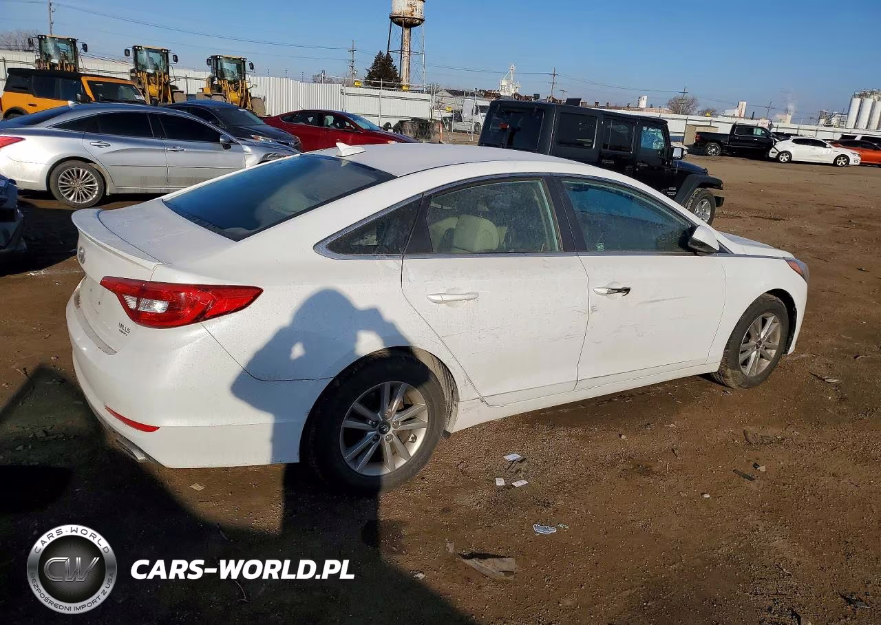 2015 Hyundai Sonata Se VIN:5NPE24AF7FH235677 - 3