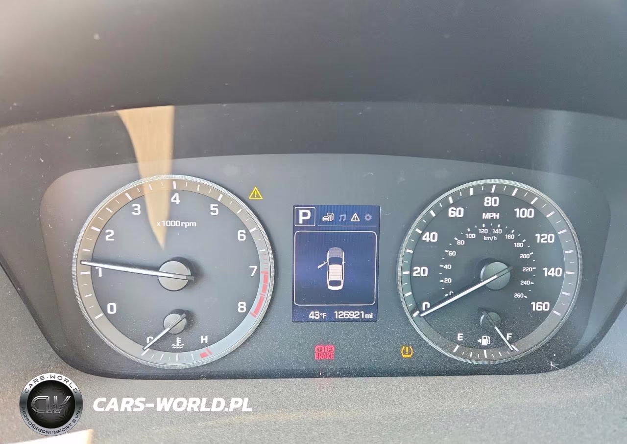 2015 Hyundai Sonata Se VIN:5NPE24AF7FH235677 - 9