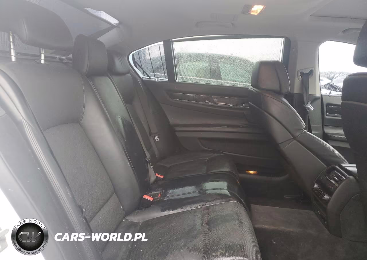 2012 BMW 750 VIN:WBAKC8C51CC437236 - 10