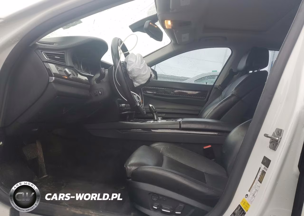 2012 BMW 750 VIN:WBAKC8C51CC437236 - 7