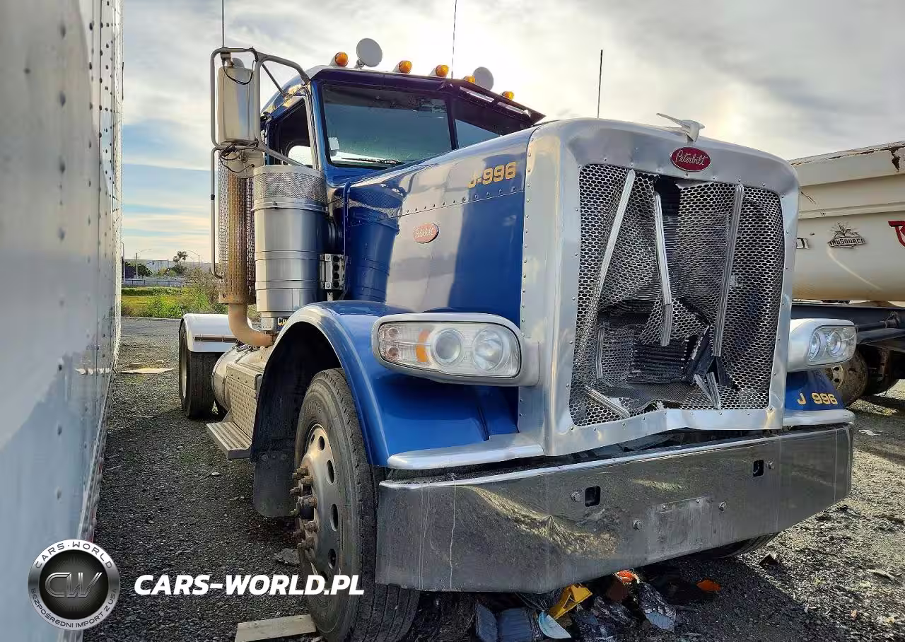 2016 Peterbilt 389 Semi Truck
