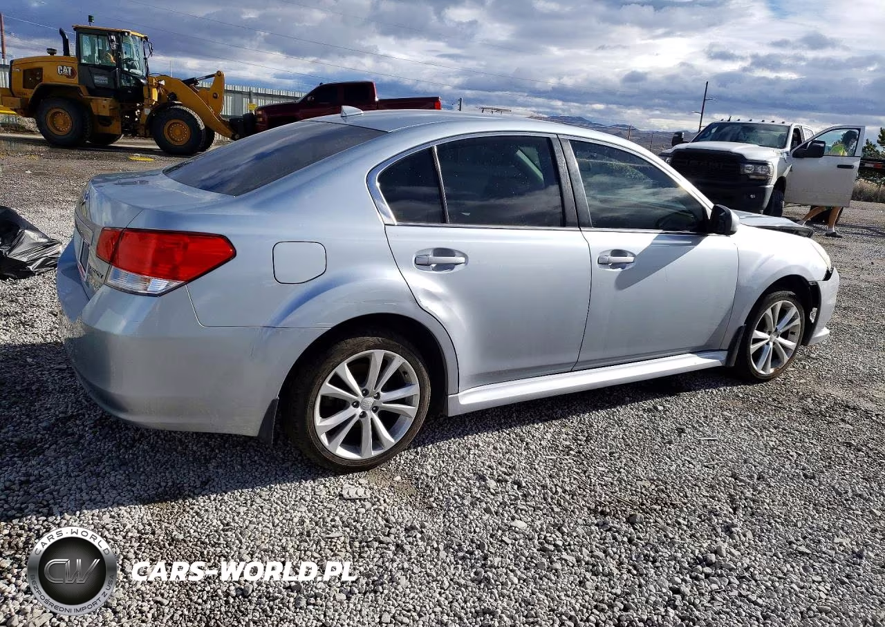 2014 Subaru Legacy 2.5I Premium VIN:4S3BMBC63E3013355 - 3