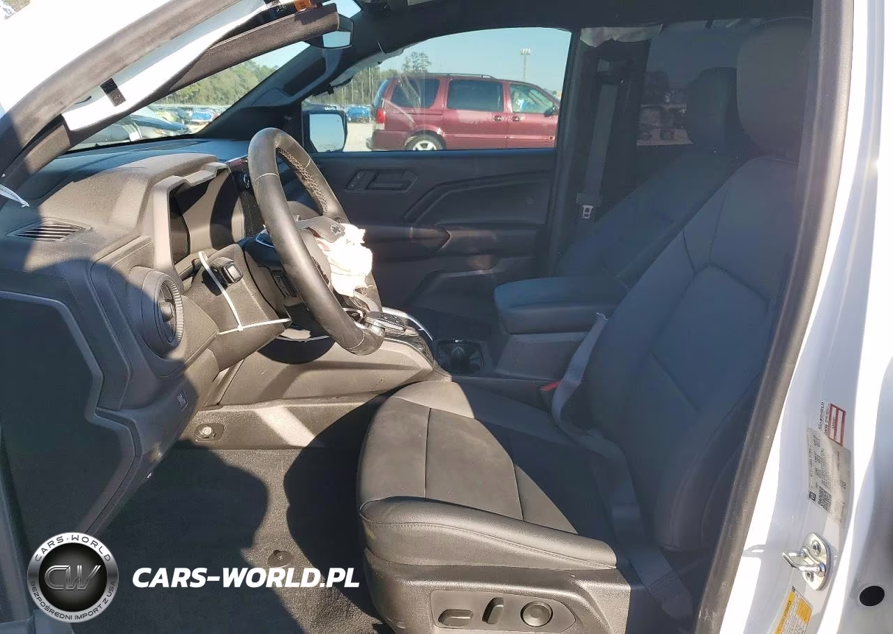 2025 Chevrolet Colorado Trail Boss VIN:1GCPTEEK2S1204809 - 7