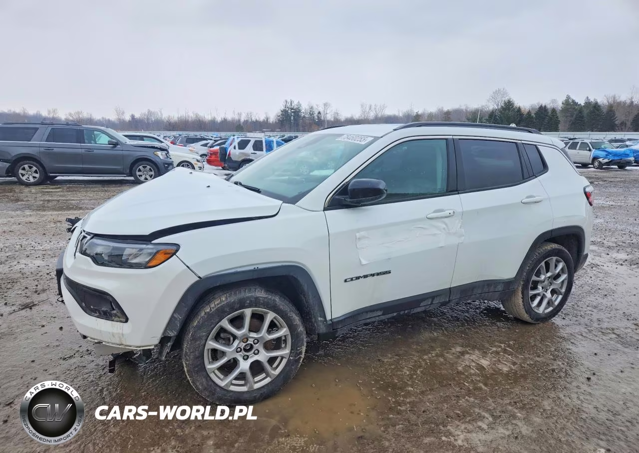 2022 Jeep Compass Latitude Lux