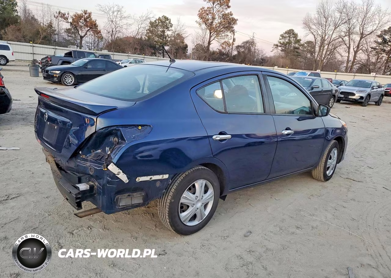 2018 Nissan Versa S VIN:3N1CN7AP3JL840381 - 3