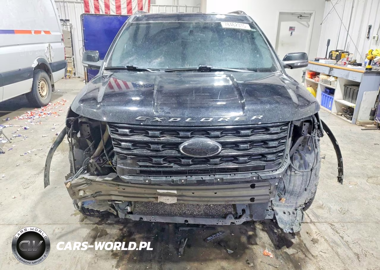 2017 Ford Explorer Sport VIN:1FM5K8GT0HGB00242 - 5