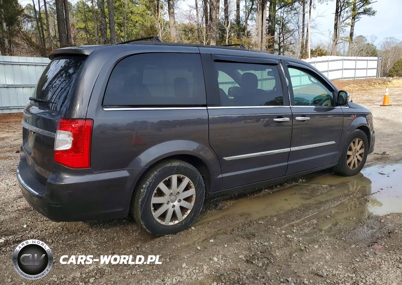 2015 Chrysler Town & Country Touring VIN:2C4RC1BG4FR715148 - 3