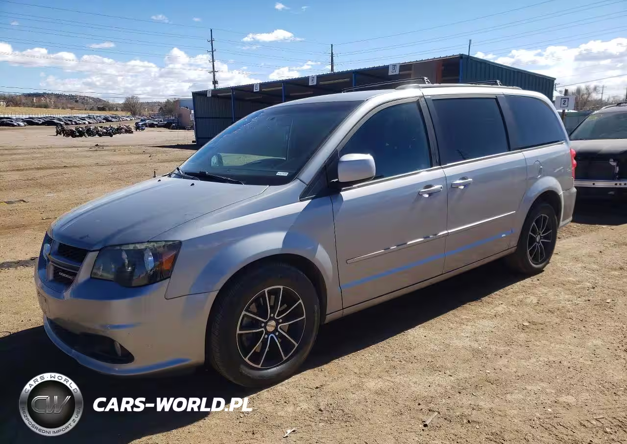 2015 Dodge Grand Caravan R-T