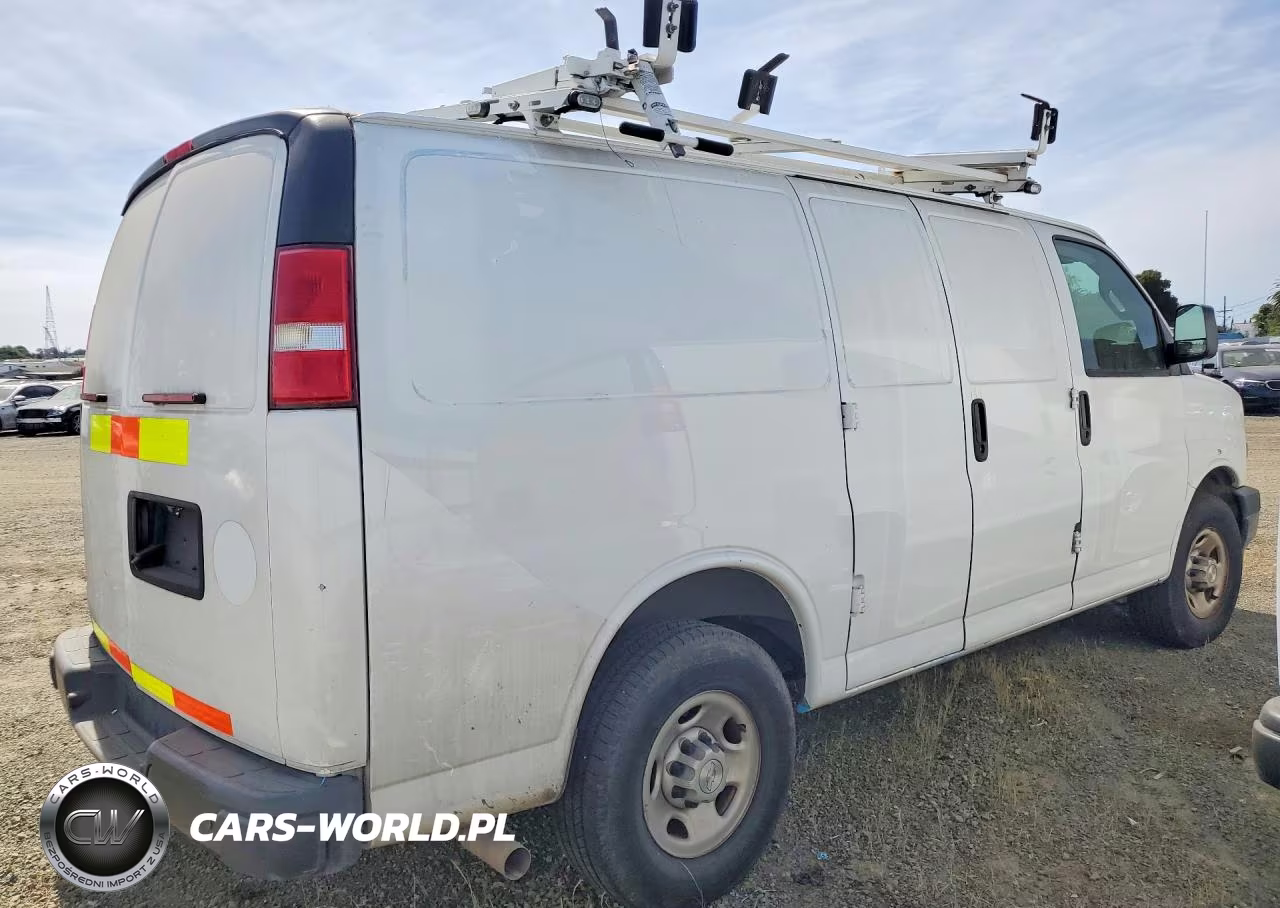 2019 Chevrolet Express 2500 Utility - Service Van VIN:1GCWGAFP4K1227124 - 3