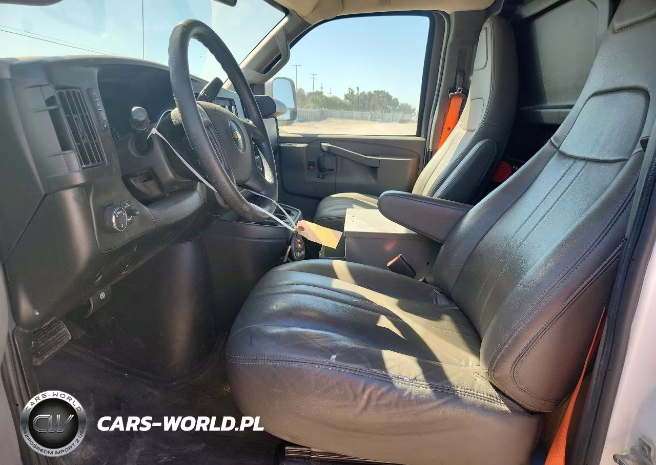 2019 Chevrolet Express 2500 Cargo Utility - Service Van VIN:1GCWGAFP9K1221416 - 7