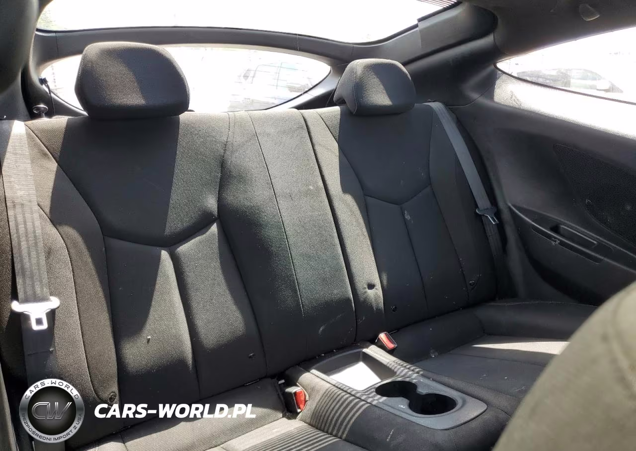 2017 Hyundai Veloster VIN:KMHTC6AD4HU321970 - 10
