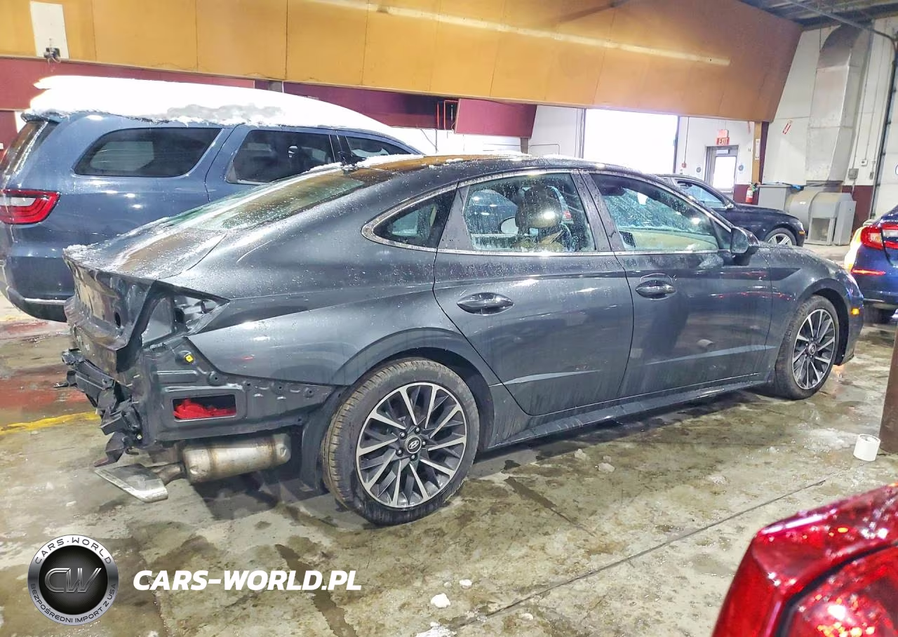 2023 Hyundai Sonata Limited VIN:KMHL34J28PA248024 - 3
