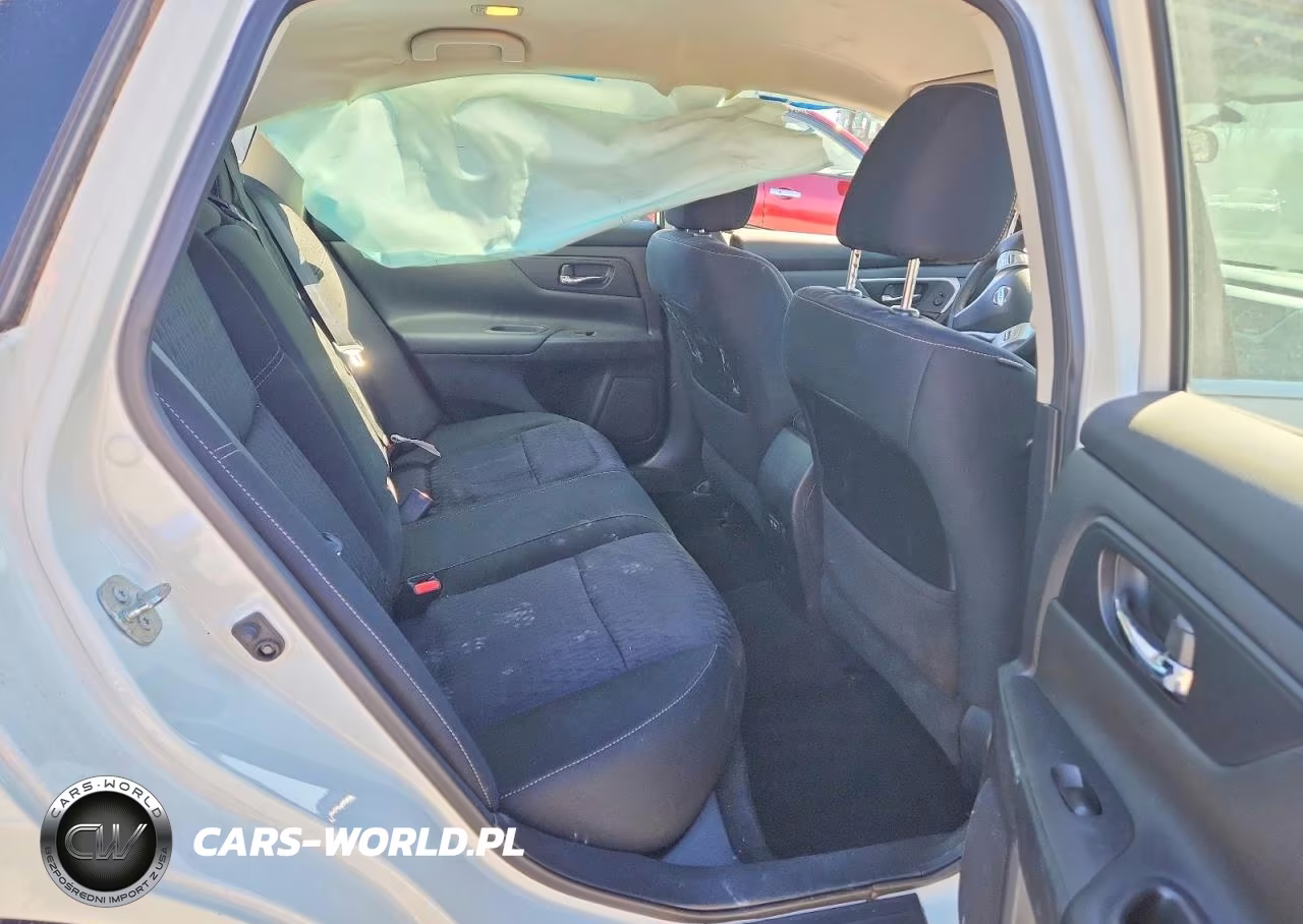 2018 Nissan Altima 2.5 S VIN:1N4AL3AP2JC290949 - 10