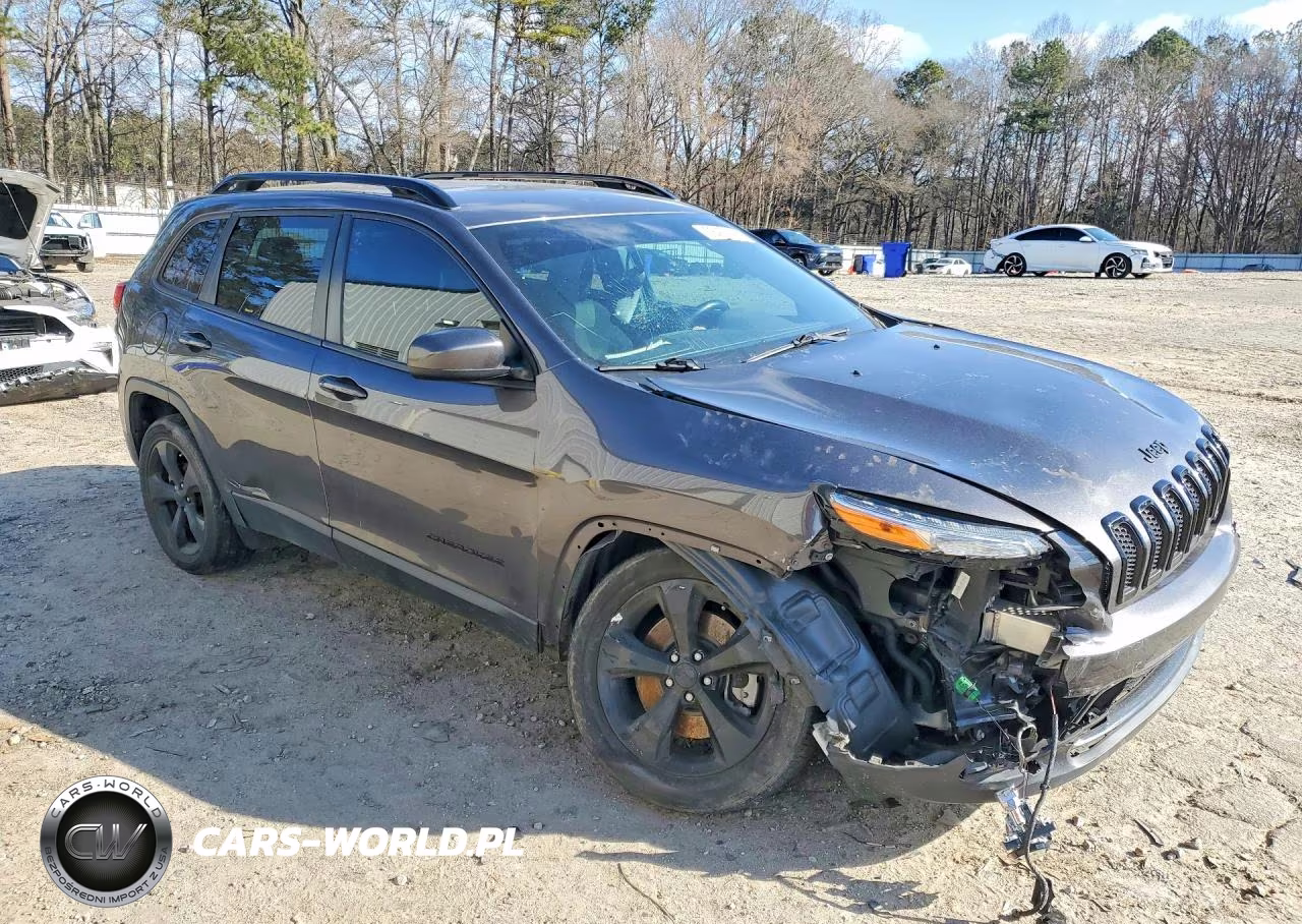 2018 Jeep Cherokee Latitude VIN:1C4PJLCB8JD543200 - 4