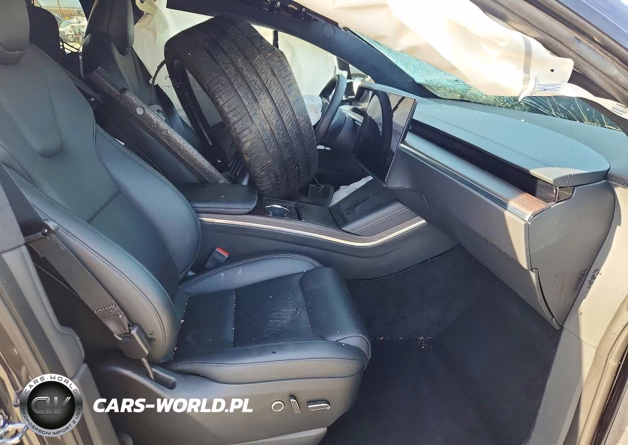 2025 Tesla Model X VIN:7SAXCAE55SF466112 - 7