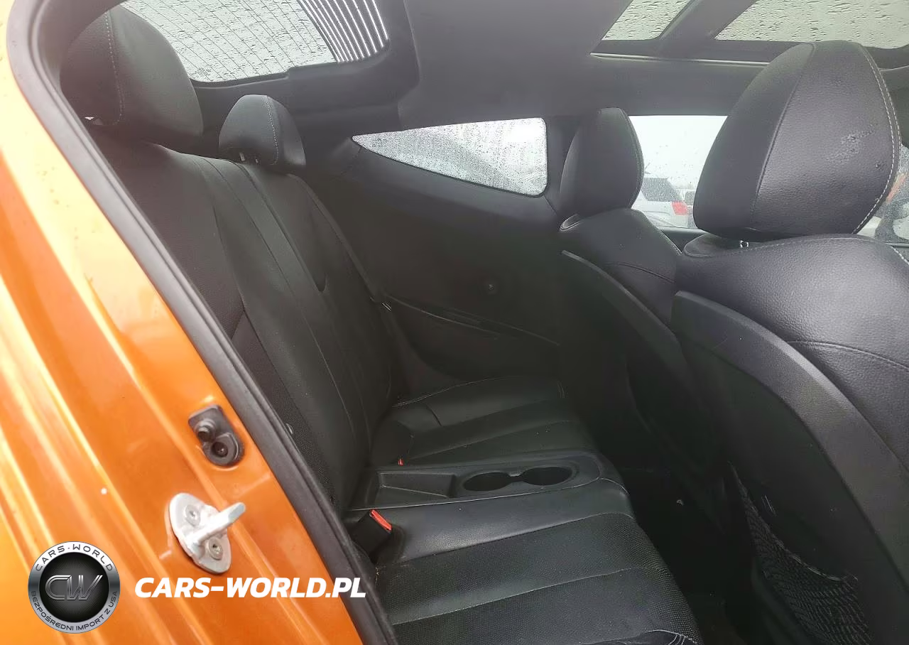 2015 Hyundai Veloster Turbo VIN:KMHTC6AE5FU222306 - 10