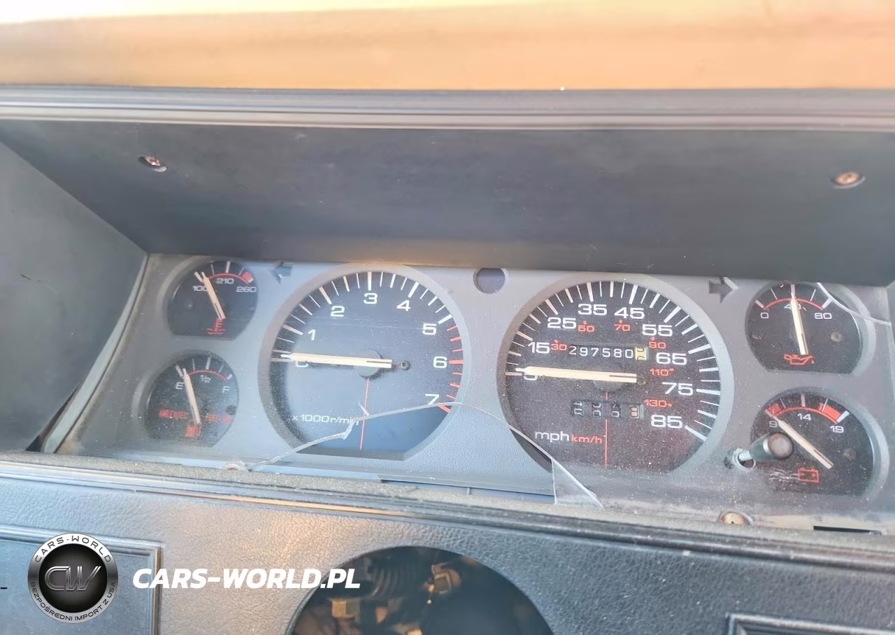 1992 Jeep Cherokee Sport VIN:1J4FT88S9NL176194 - 9