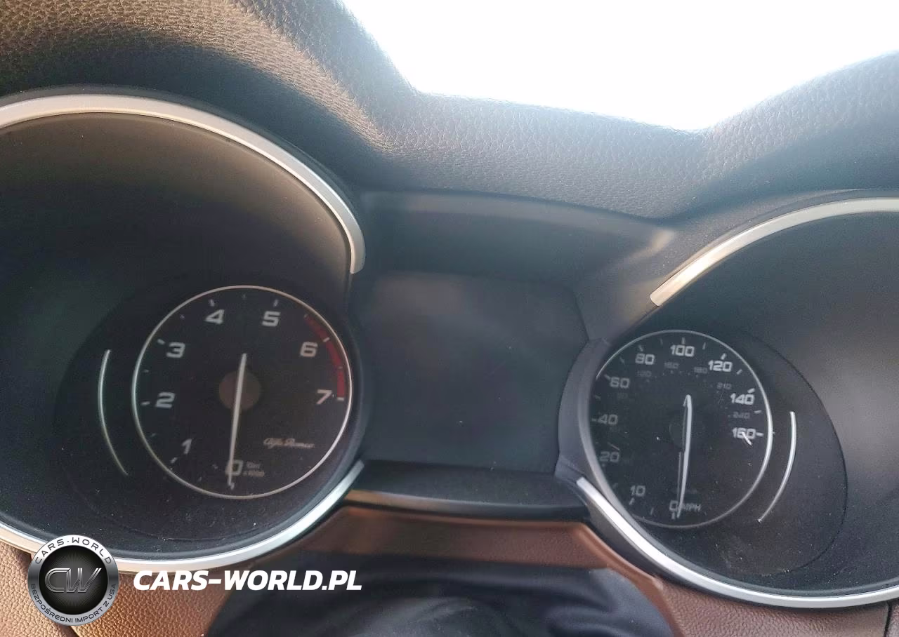 2021 Alfa Romeo Stelvio Ti VIN:ZASPAKBN6M7D16541 - 9