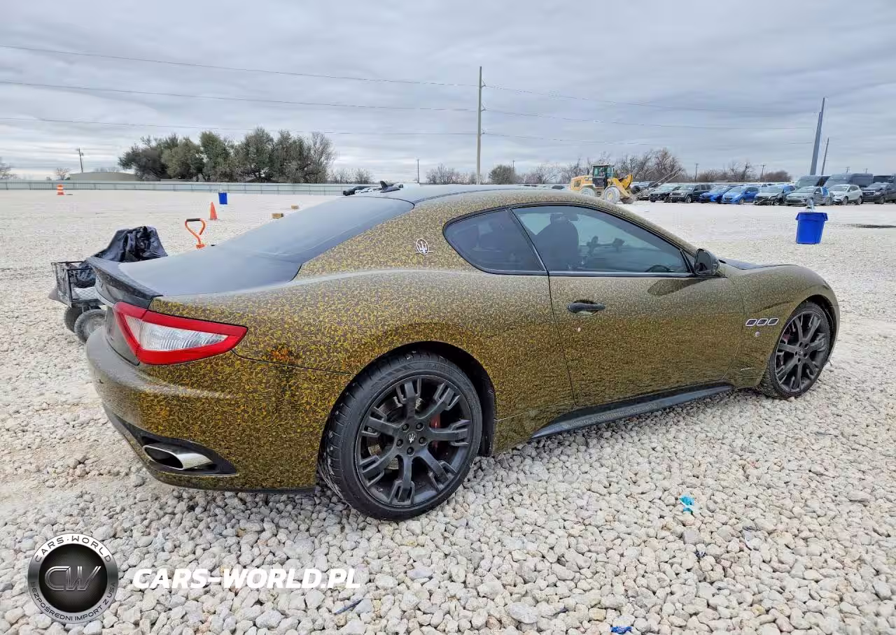 2011 Maserati Granturismo S VIN:ZAM45KLA7B0057670 - 3