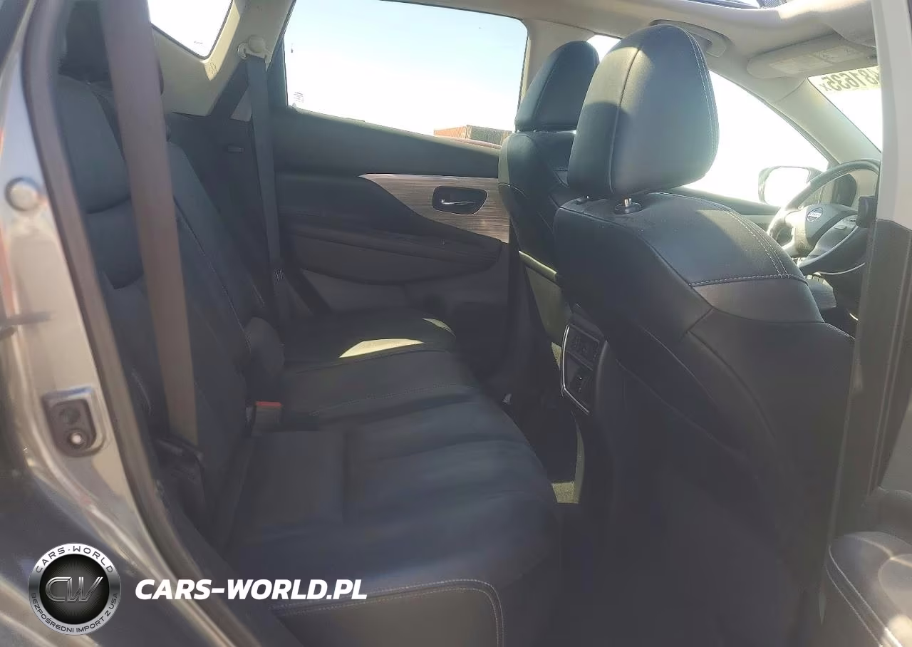 2018 Nissan Murano Platinum VIN:5N1AZ2MG0JN150512 - 11