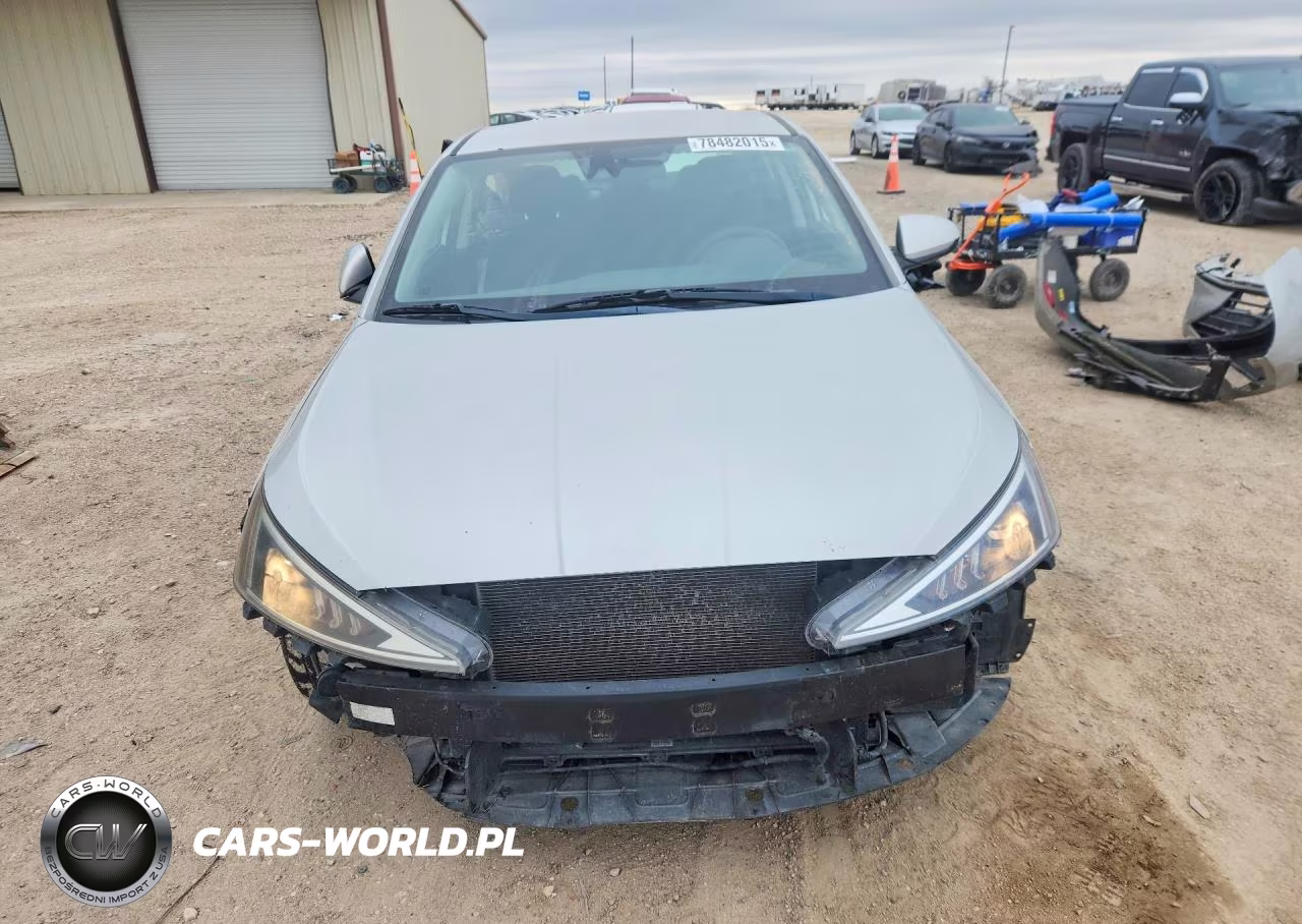 2019 Hyundai Elantra Sel VIN:5NPD84LF6KH445429 - 5