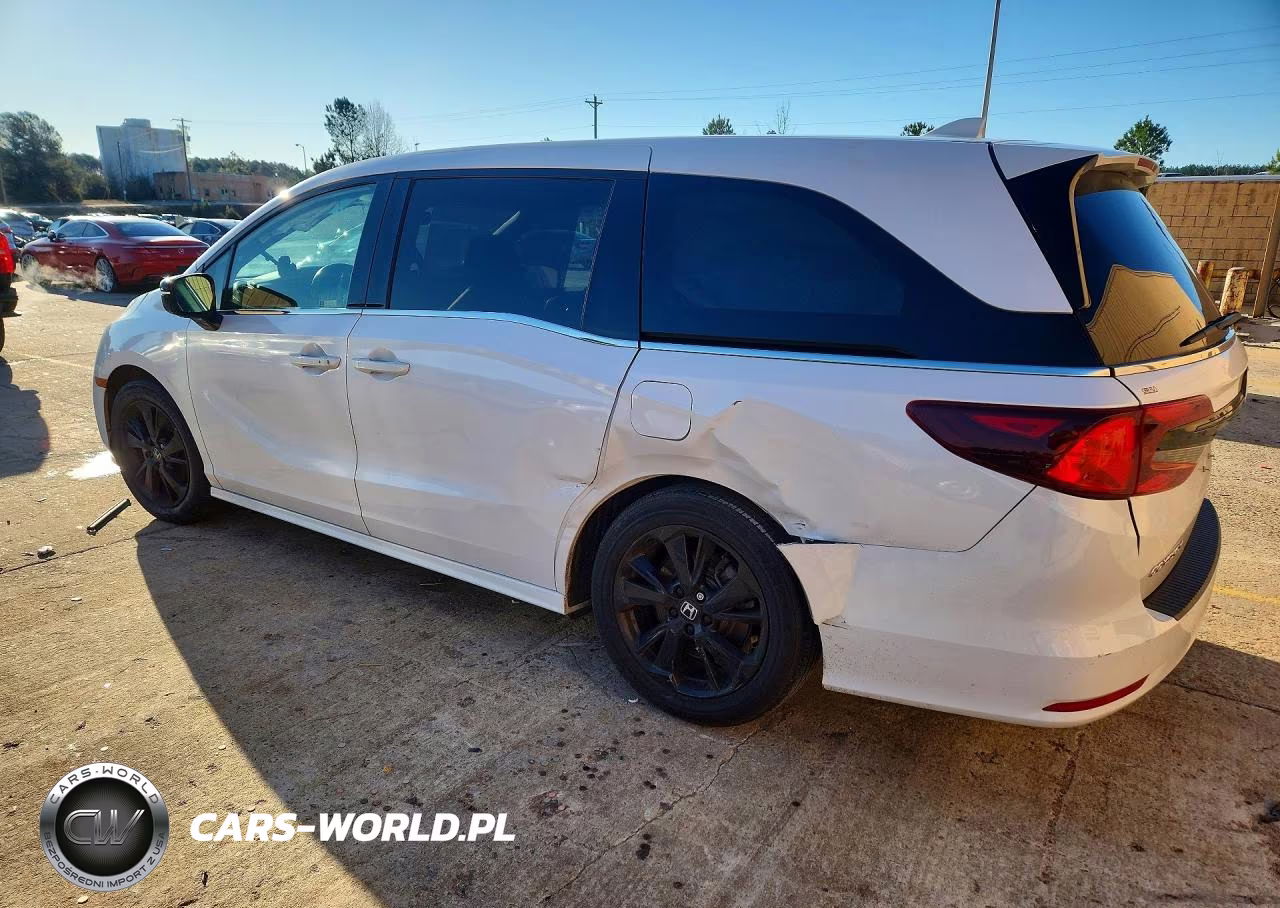2023 Honda Odyssey Sport-L VIN:5FNRL6H78PB013657 - 2