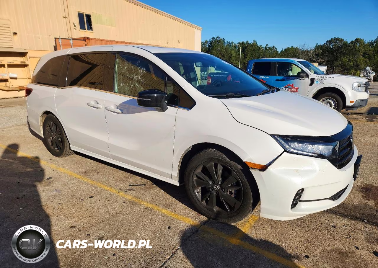 2023 Honda Odyssey Sport-L VIN:5FNRL6H78PB013657 - 4