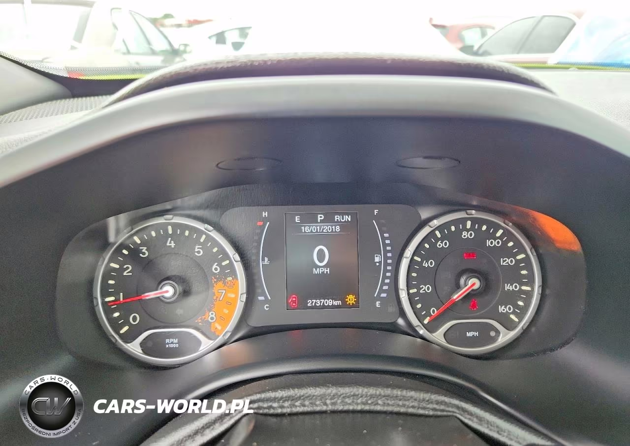 2018 Jeep Renegade Latitude VIN:ZACCJABB5JPJ06824 - 9