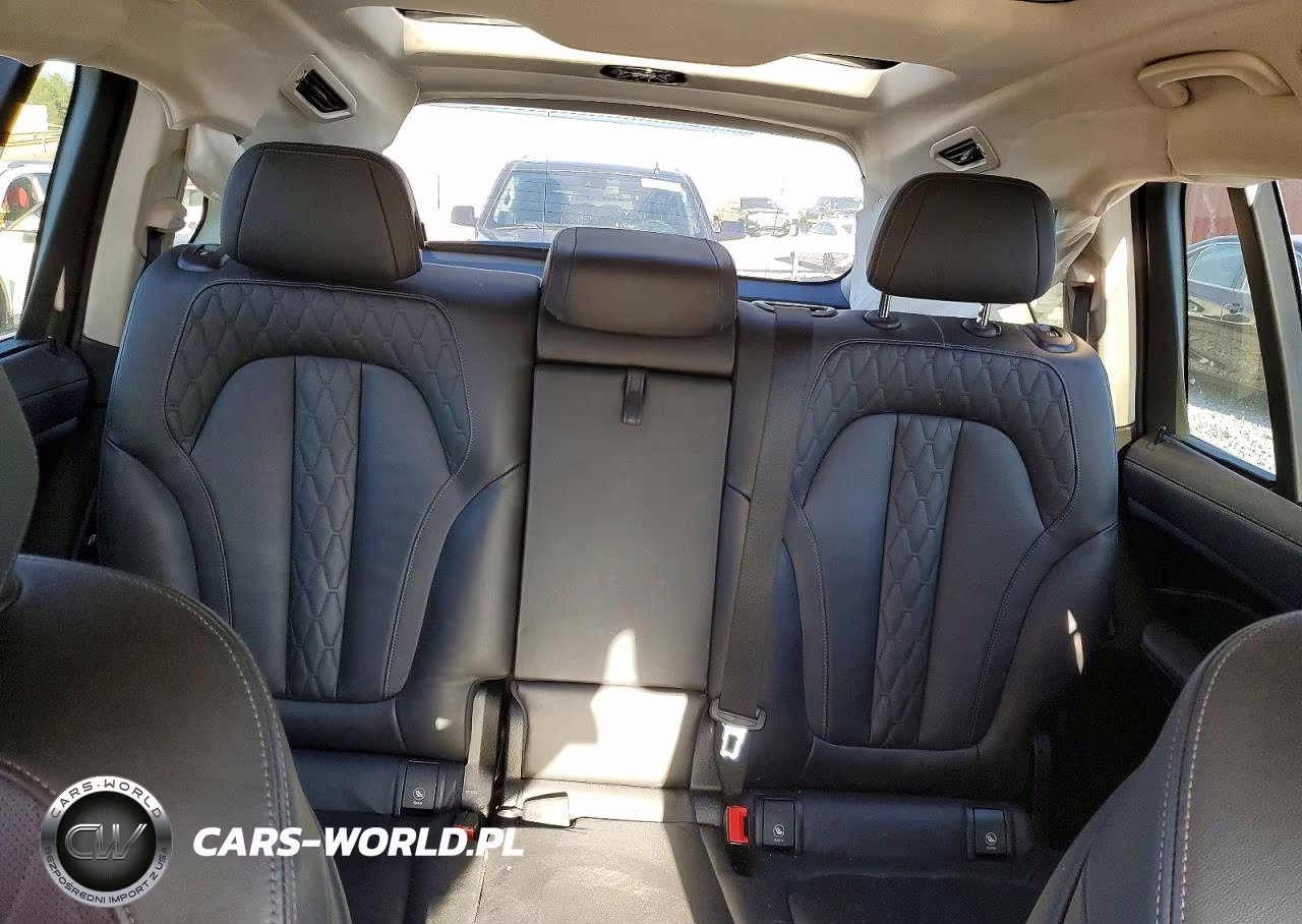 2024 BMW X7 xDrive40I VIN:5UX23EM01R9S21296 - 10