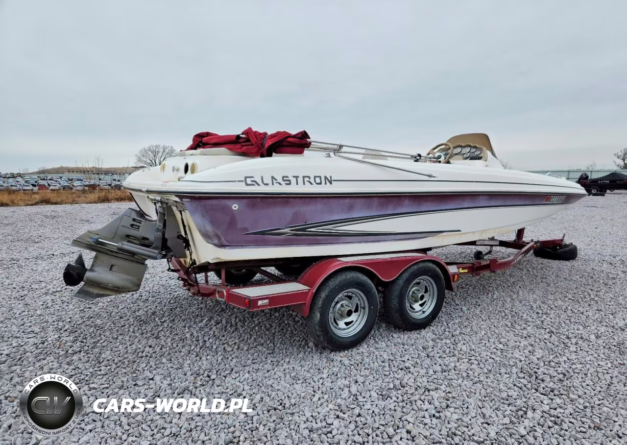 2010 Glasstron Boat VIN:GLA53133A606 - 4