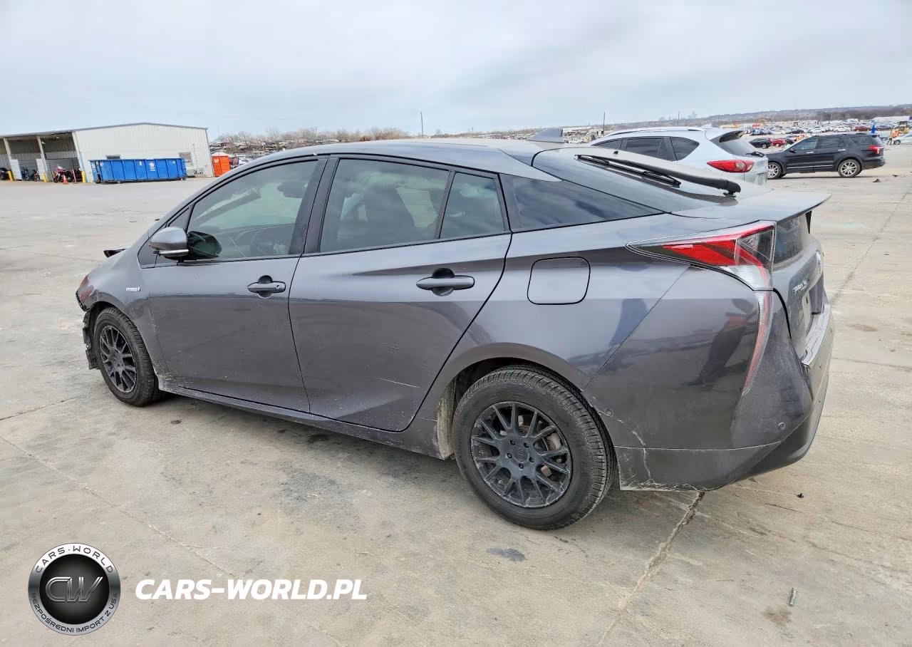 2018 Toyota Prius Two VIN:JTDKBRFU4J3073468 - 2