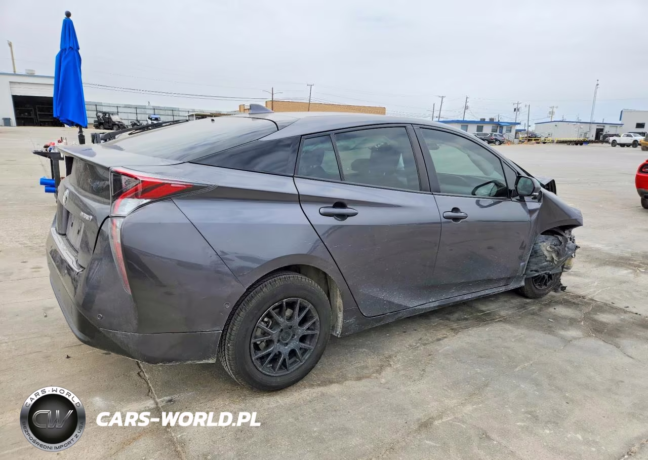 2018 Toyota Prius Two VIN:JTDKBRFU4J3073468 - 3