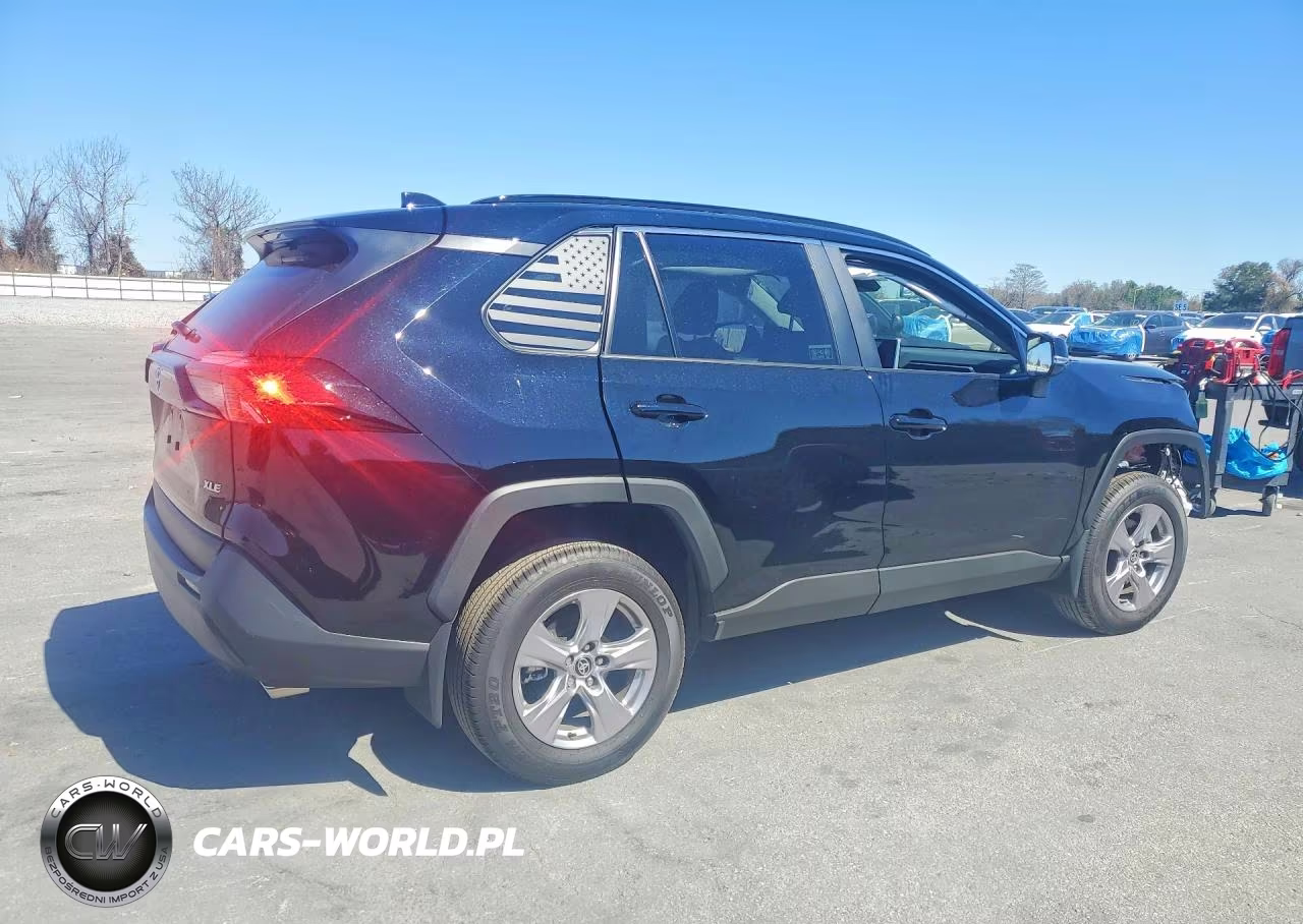 2025 Toyota Rav4 Xle VIN:2T3W1RFV4SC351461 - 3
