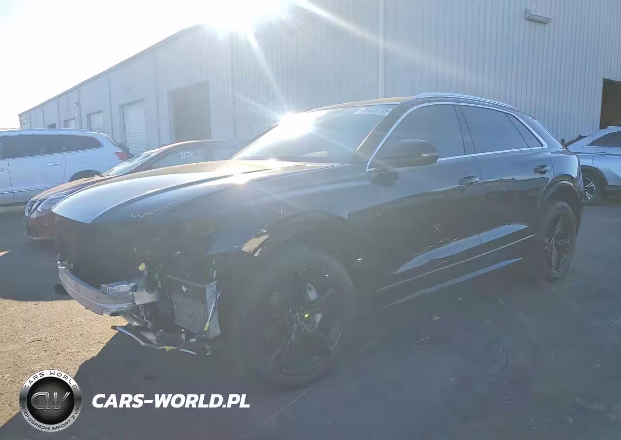 2022 Audi Q8 Premium