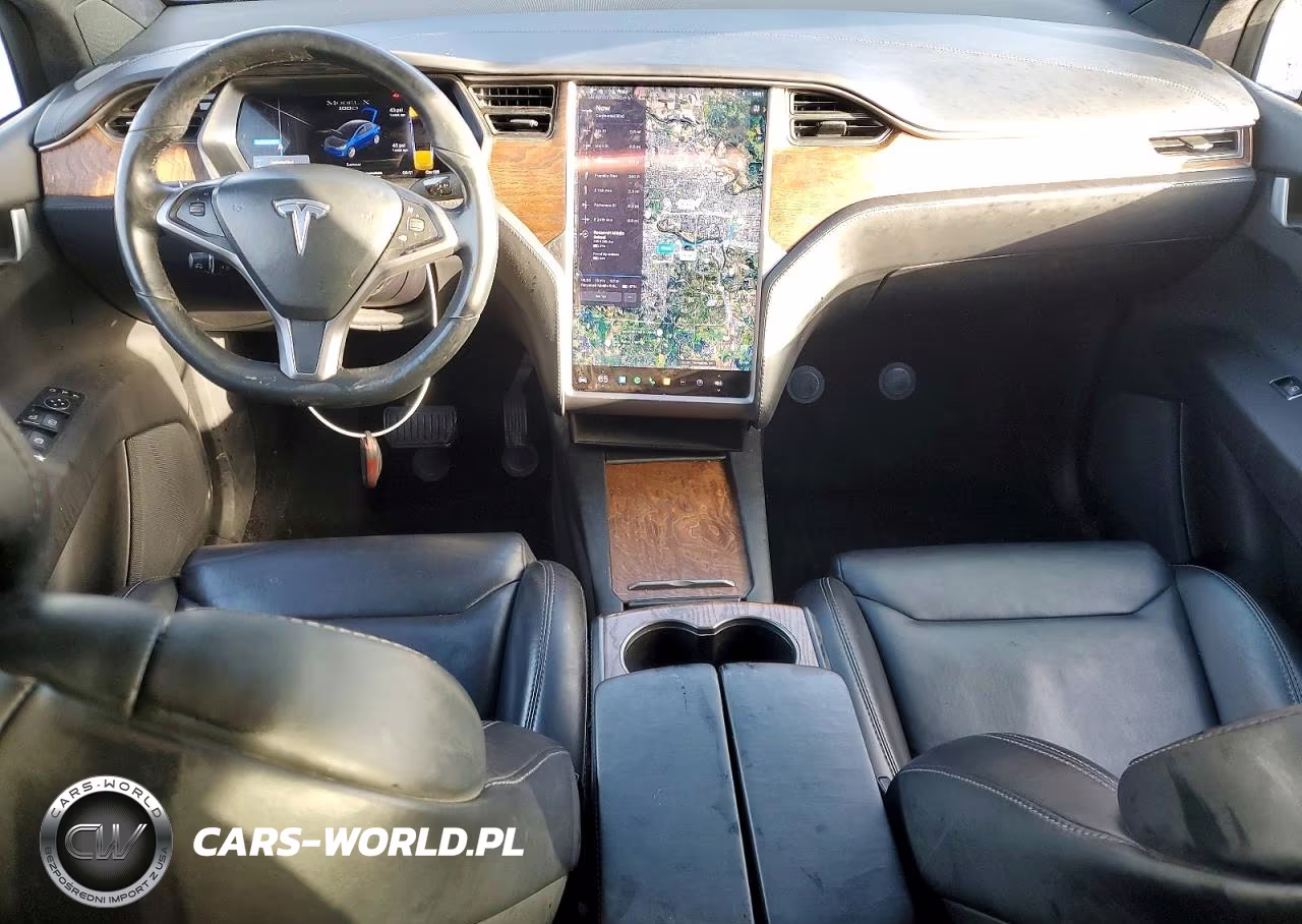 2018 Tesla Model X VIN:5YJXCBE21JF141190 - 8