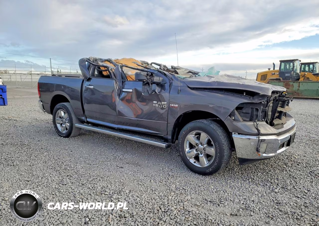 2018 Ram 1500 Slt VIN:1C6RR7LT4JS111353 - 4