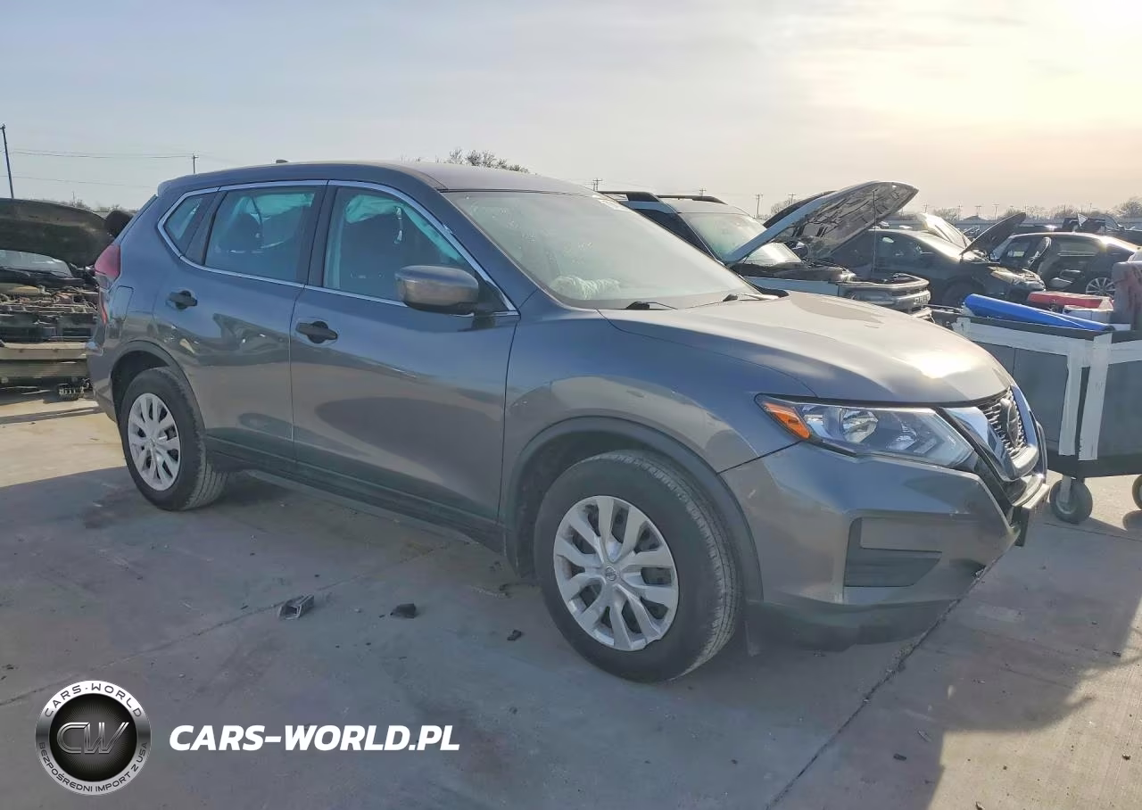 2018 Nissan Rogue S VIN:5N1AT2MT9JC753906 - 4
