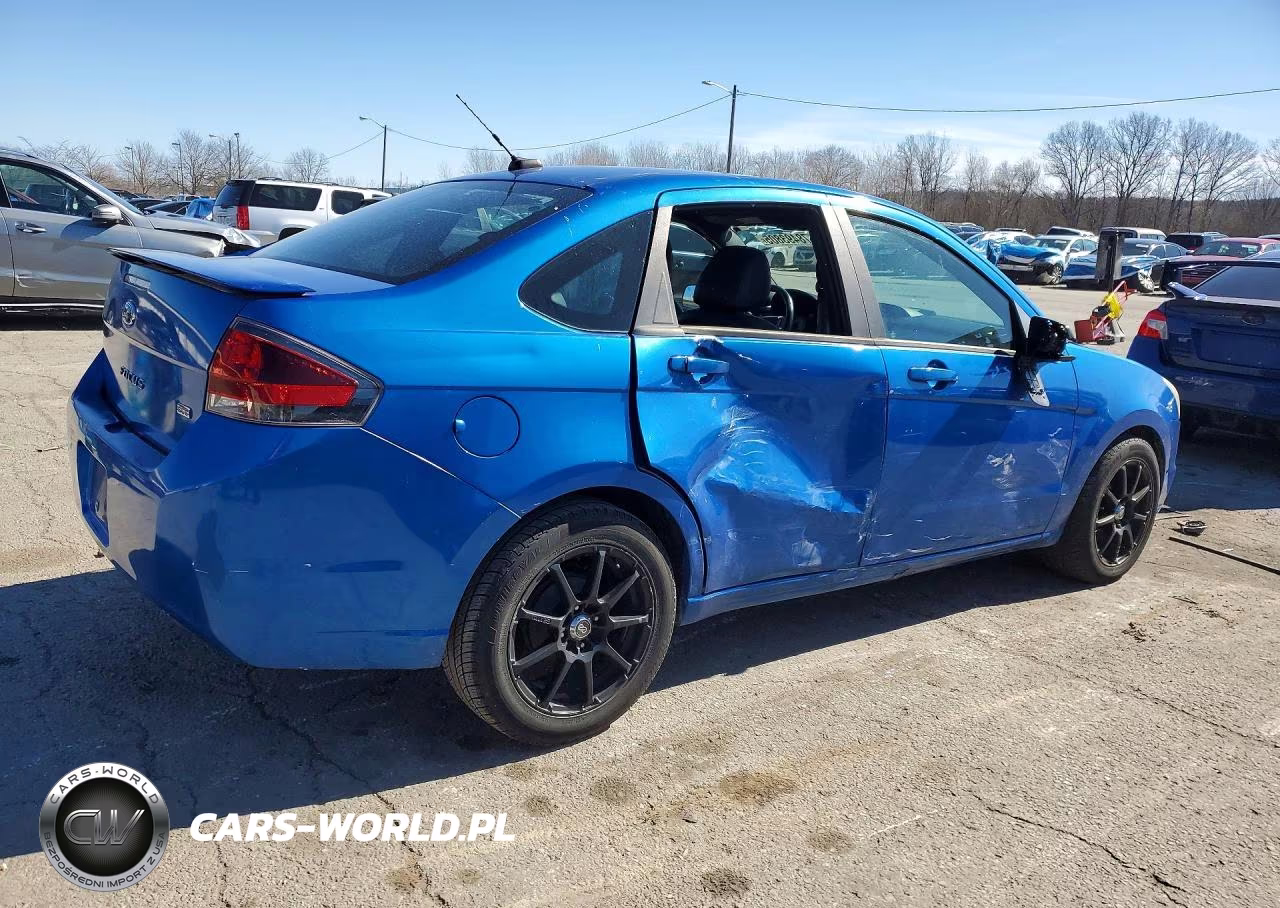 2010 Ford Focus Ses VIN:1FAHP3GN2AW114748 - 3