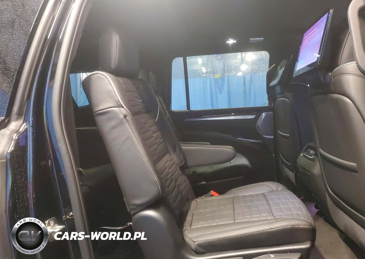 2026 Cadillac Escalade Esv Sport Platinum VIN:1GYS9RKL3TR139074 - 11