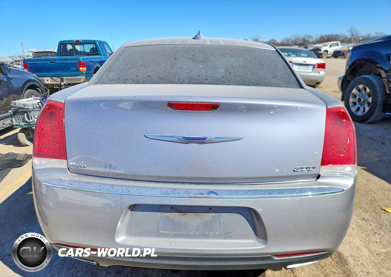 2017 Chrysler 300 Limited VIN:2C3CCARG2HH521968 - 6