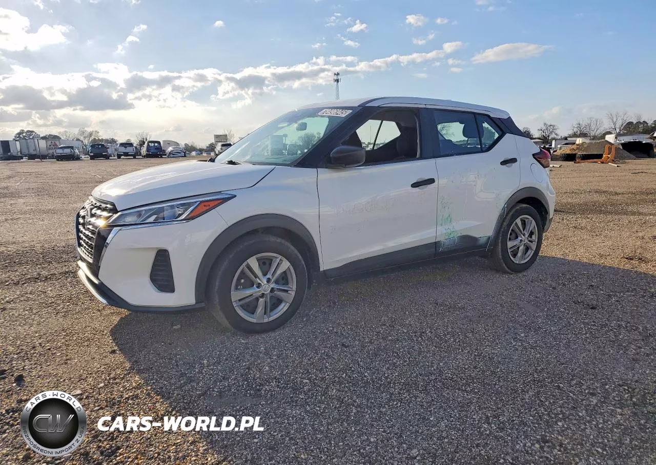2023 Nissan Kicks S