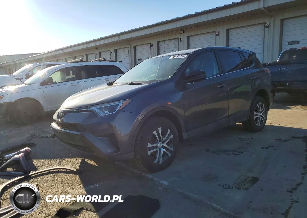 2018 Toyota Rav4 Le – zdjęcie 1 z 13