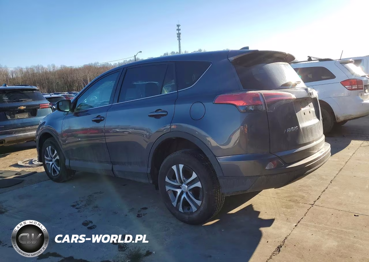 2018 Toyota Rav4 Le VIN:2T3ZFREV6JW488592 - 2