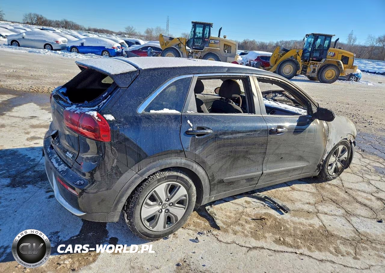 2017 Kia Niro Fe VIN:KNDCB3LC2H5049407 - 3