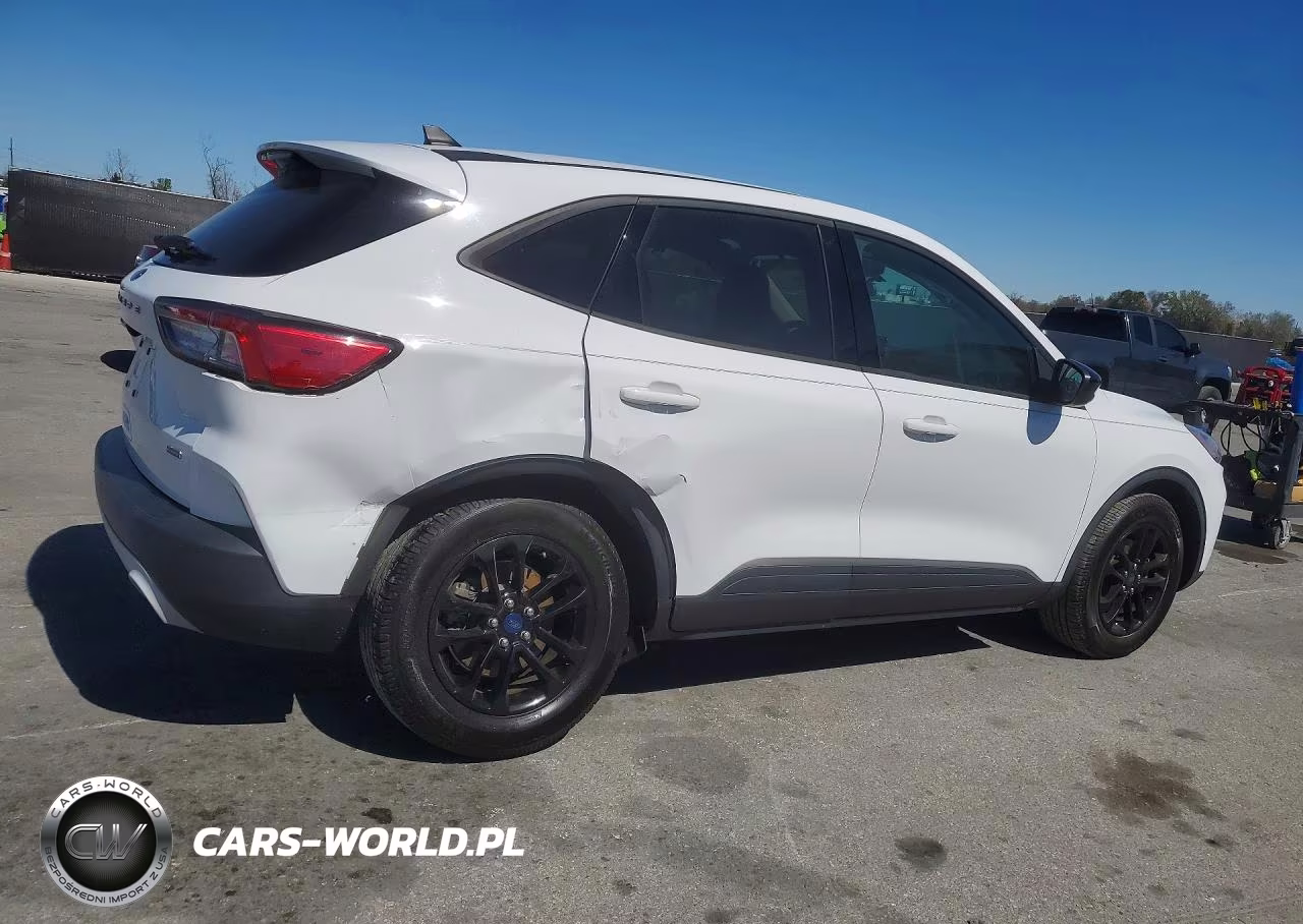 2020 Ford Escape Se Sport VIN:1FMCU0BZ7LUC52933 - 3