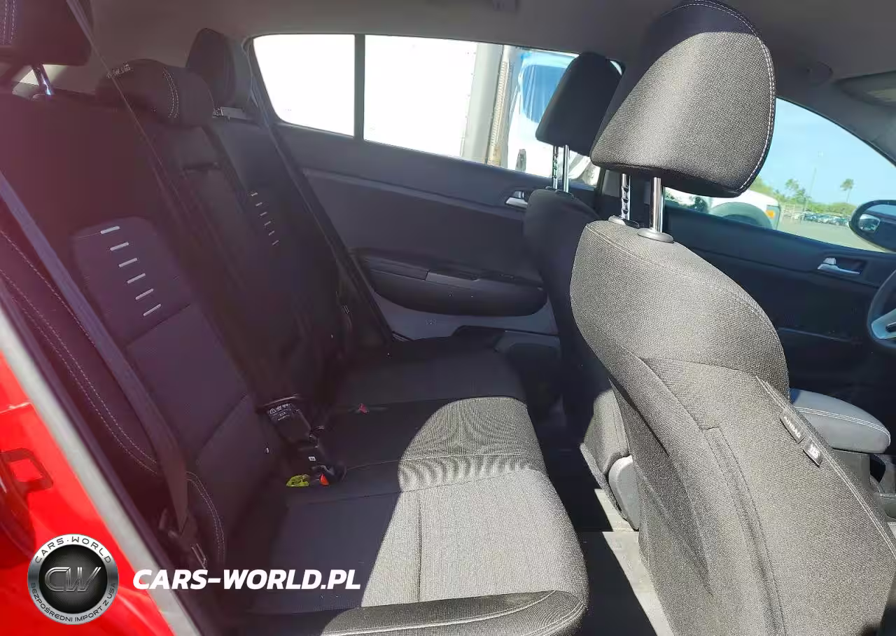 2020 Kia Sportage Lx VIN:KNDPMCAC3L7739632 - 11