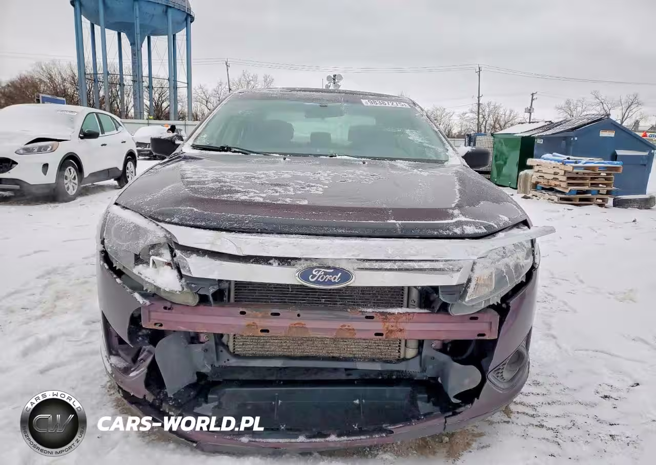 2012 Ford Fusion S VIN:3FAHP0GA2CR329161 - 5