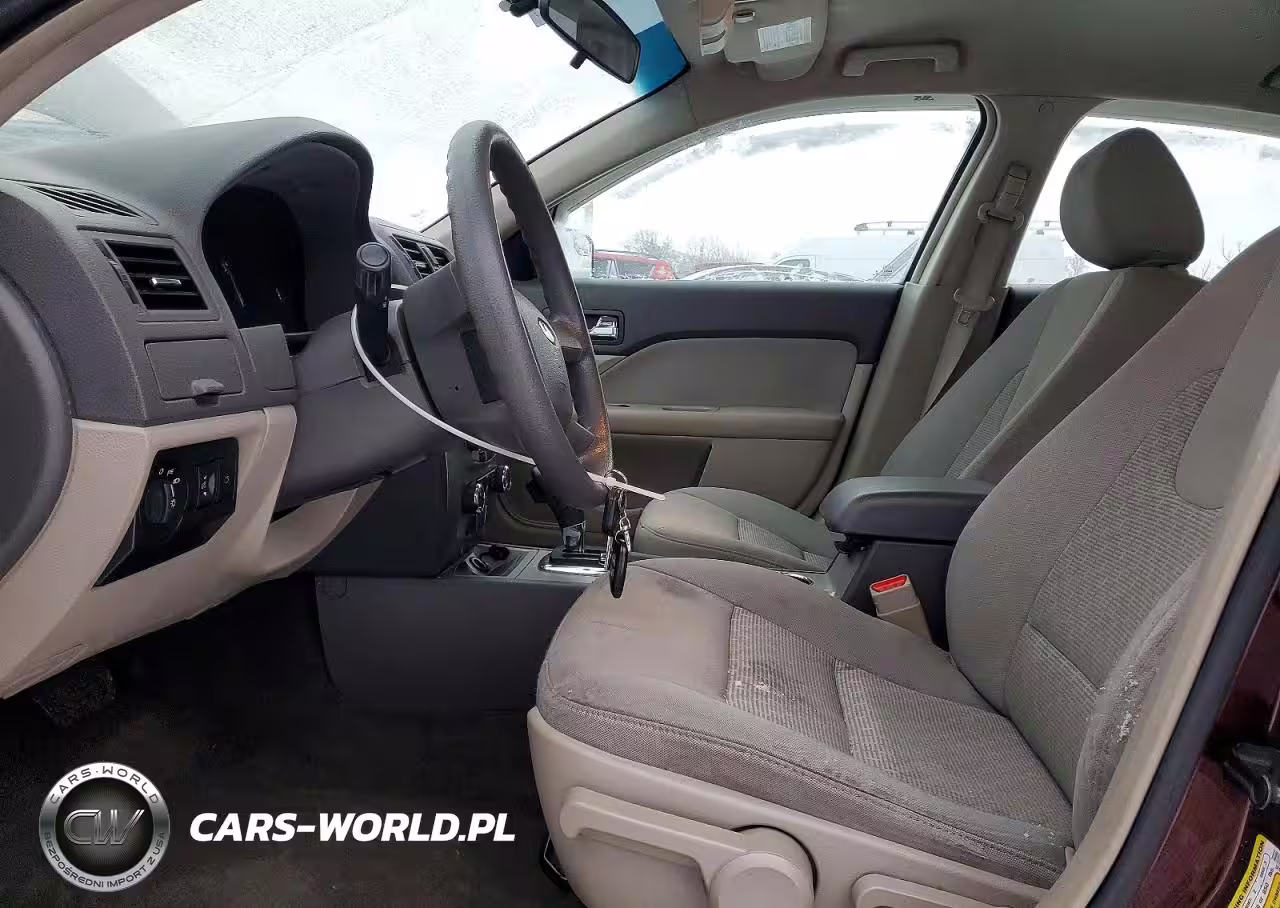 2012 Ford Fusion S VIN:3FAHP0GA2CR329161 - 7
