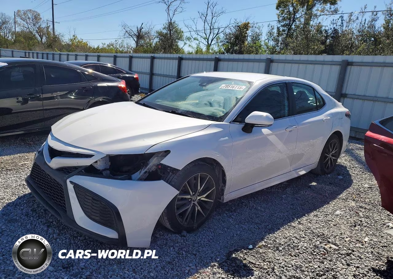 2022 Toyota Camry Se