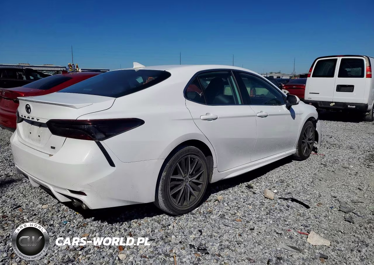 2022 Toyota Camry Se VIN:4T1G11AK2NU636965 - 3